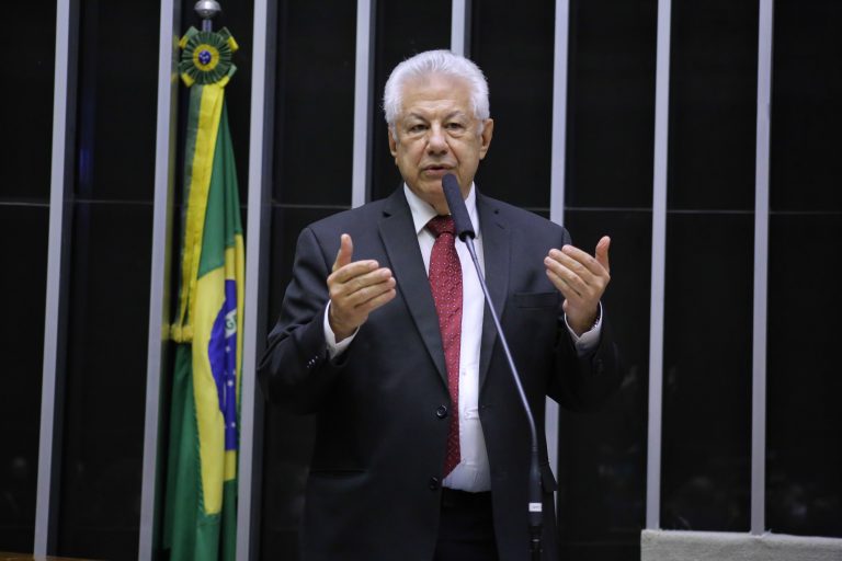 Discussão e votação de propostas. Dep. Arlindo Chinaglia PT-SP