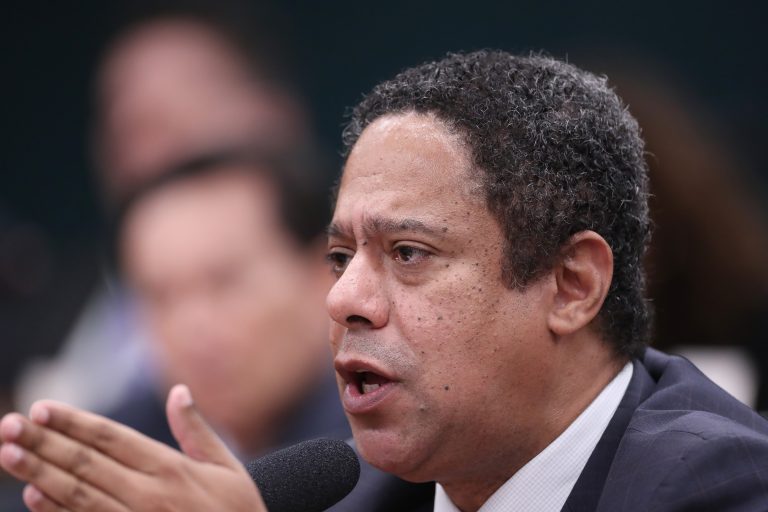 Ida à Maré, atos de 8/1, PT/ PCC, invasão de terras e outros. Dep. Orlando Silva (PCdoB - SP)