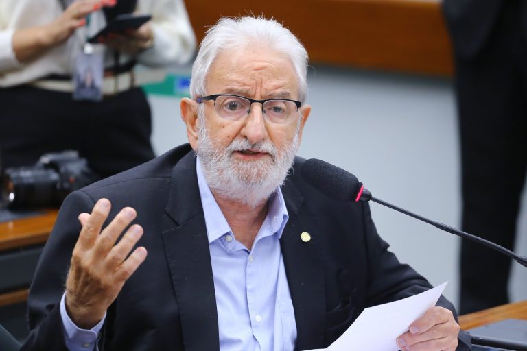 Audiência Pública - Custo da remarcação/cancelamento de passagens aéreas e descumprimento CDC para desistência de compra