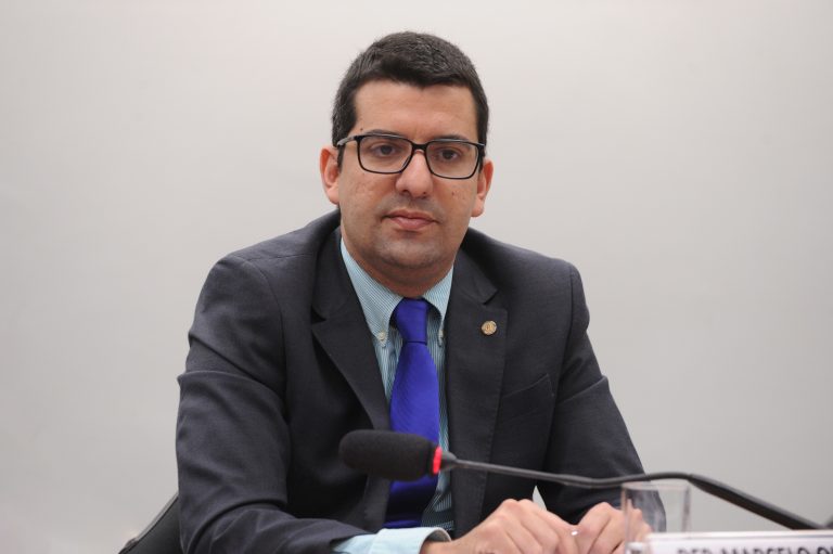 Audiência Pública - Impactos da dependência tecnológica na sociedade. Dep. Marcelo Queiroz (PP - RJ)