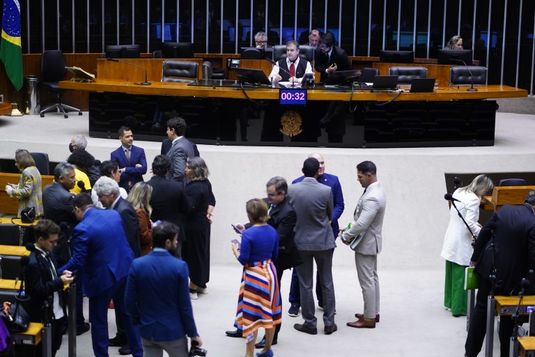 Sessão Deliberativa. Dep. Pompeo de Mattos(PDT - RS)