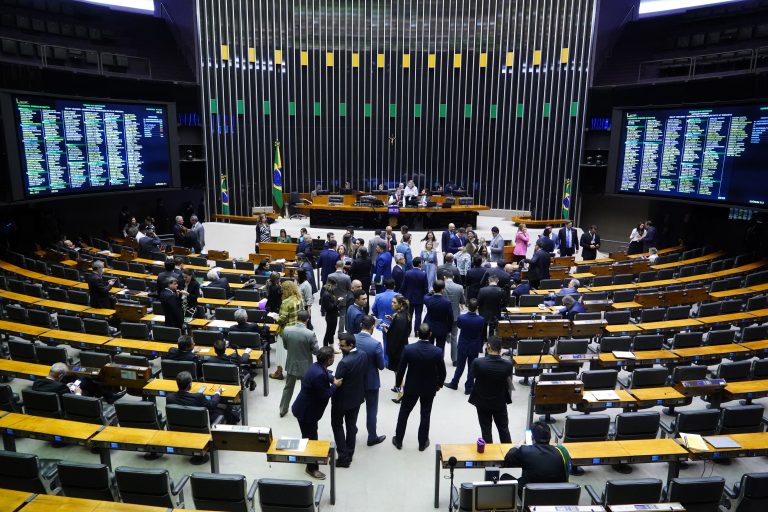 Sessão para a votação de propostas legislativas. Dep. Pompeo de Mattos(PDT - RS)