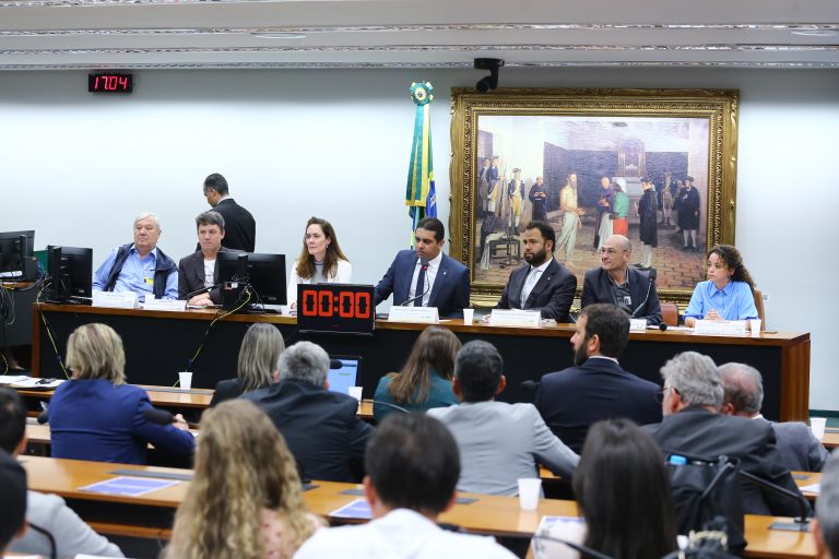 Audiência Pública – Comunidades Terapêuticas e Organizações da Sociedade Civil - Atendimento psiquiátrico