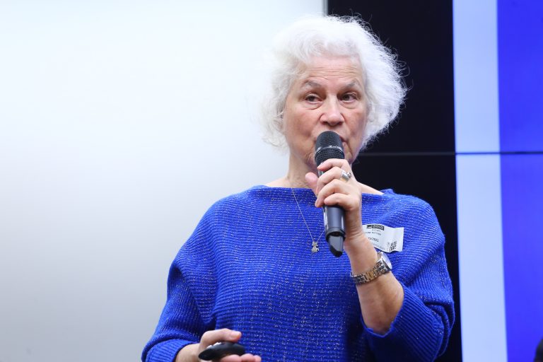 Audiência Pública - Os impactos da violência obstétrica na primeira infância e no aumento da incidência da prematuridade. Presidente - Rede pela Humanização do Parto e Nascimento - ReHuNa, Daphne Rattner.